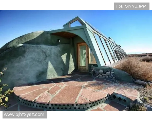 莫兹科夫吐槽纽约环境脏乱昂贵豪宅区竟遍地垃圾令人震惊